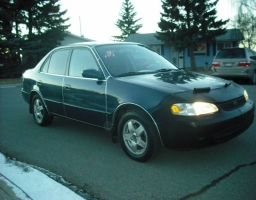 2000 Toyota Corolla LE Sedan - Penedo Crescent SE