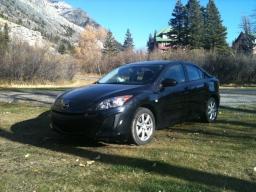 Selling Mazda3 2010  gx