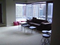 Downtown Condo Fully furnished