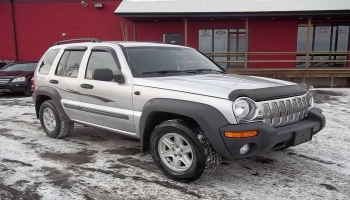 2004 Jeep Liberty Sport - 4WD - 5317 21A Avenue S.E